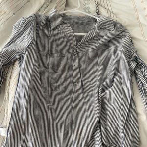 Stripped quarter button down